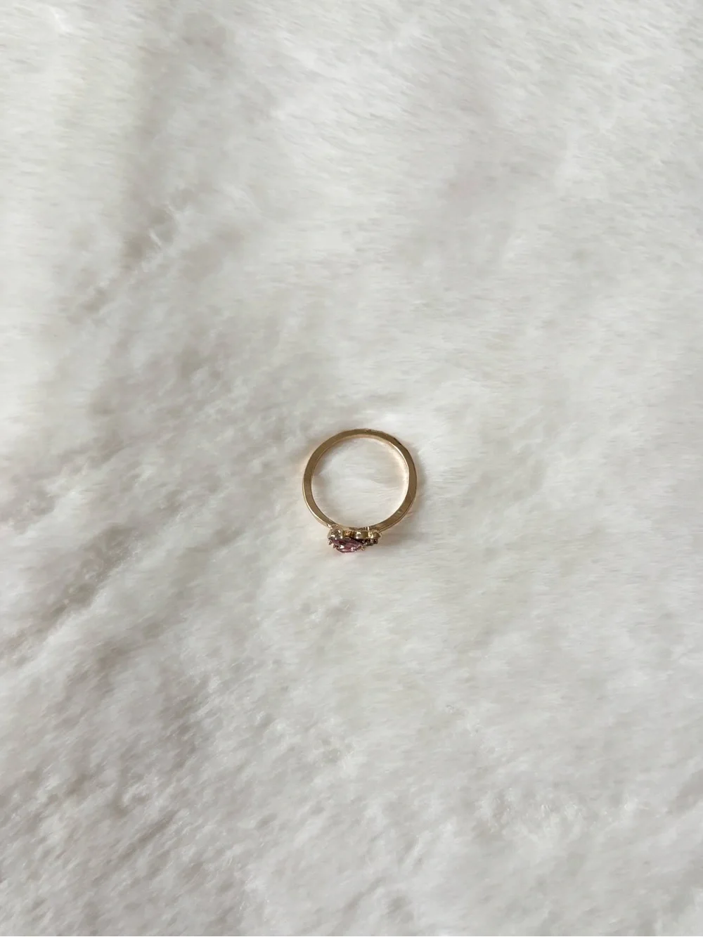 N/A elegant gold